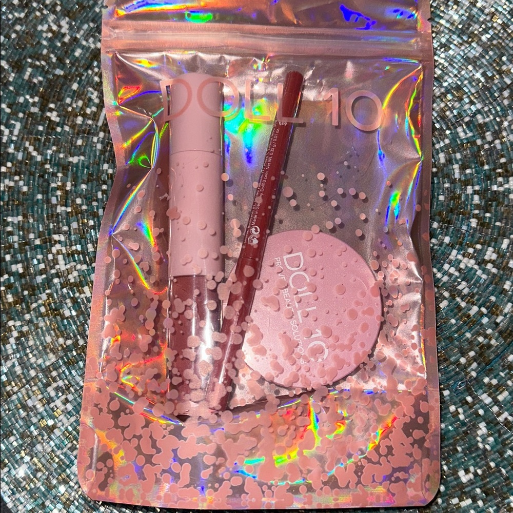 DOLL 10 Set - Lip Gloss, Peptide Plumping Liner & Blush